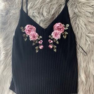 Black Kendall&Kylie crop top